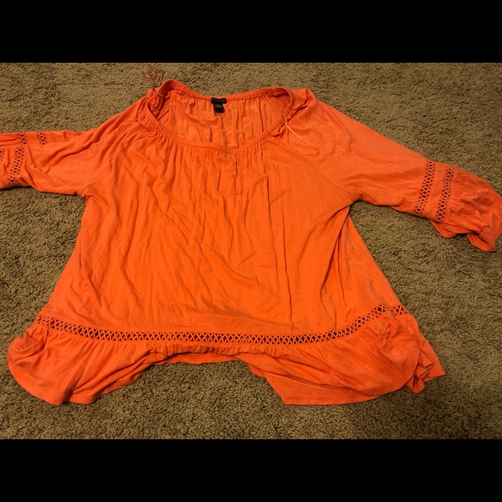 Women’s plus shirt